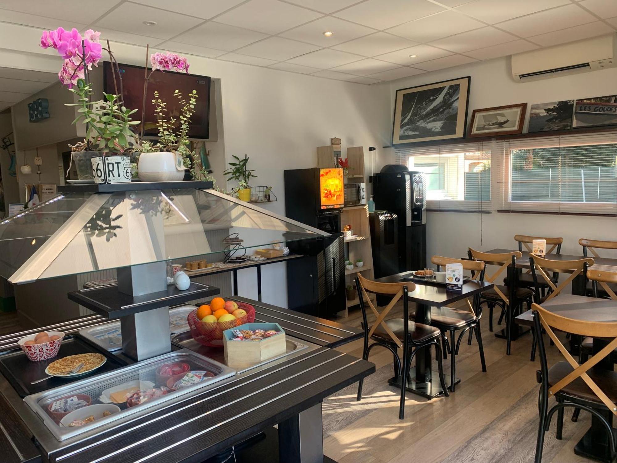 Contact Hotel Marseille Aubagne La Penne-sur-Huveaune Eksteriør bilde